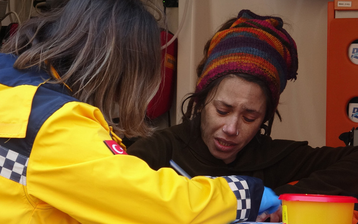 Antalya'da yangın sonrası acı haberi alınca gözyaşlarına boğuldu: Ya annem ya, annem ya