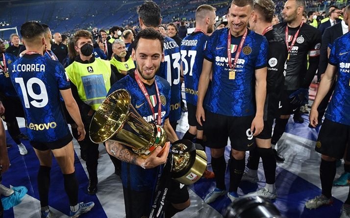 Hakan Çalhanoğlu gol attı Inter, İtalya Kupası'nı kazandı