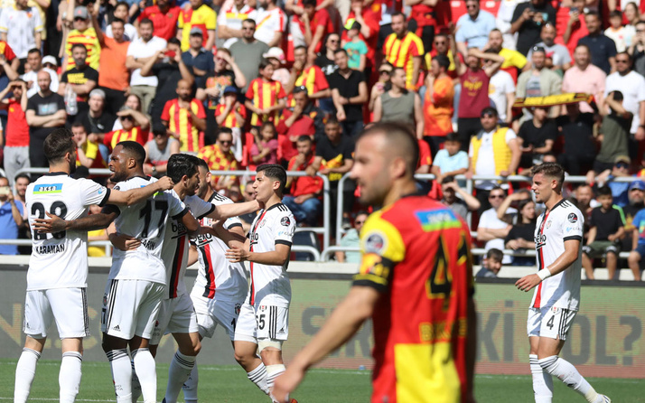 Beşiktaş ilk yarısında 9 kişi kaldığı mücadelede Göztepe'yi devirdi
