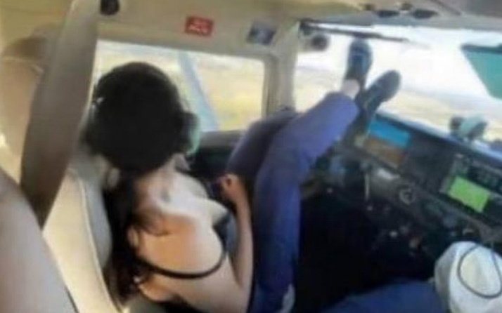 Uçakta cinsel ilişki skandalı! Pilot ve öğrencisinin görüntüleri sızdırıldı