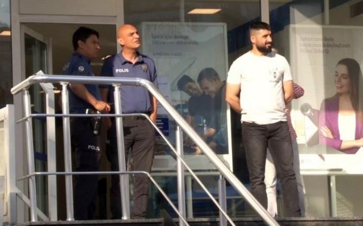 İstanbul'da silahlı banka soygunu: 80 bin dolar çalıp kaçtılar