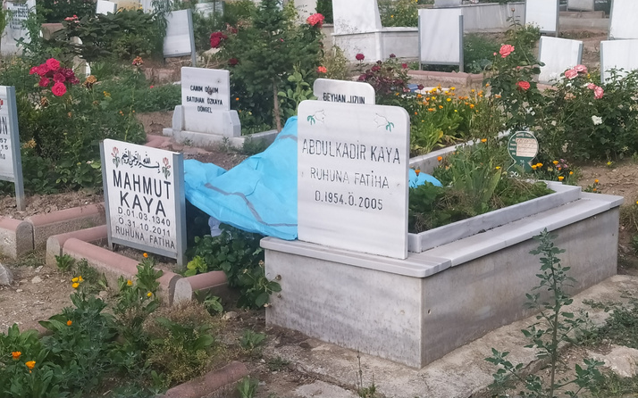 Çorum'da bir kişi eşinin mezarı başında ölü bulundu
