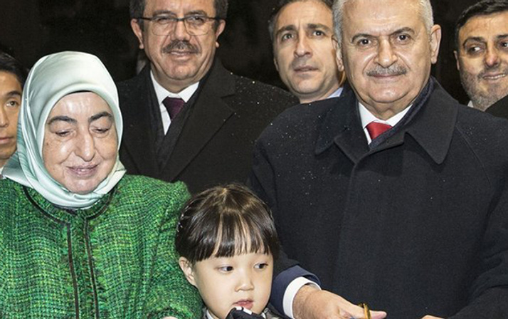 Başbakan Yıldırım, büyükelçilik binasını "Ayla" ile açtı