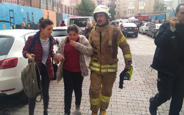 İstanbul'da okulda yangın paniği