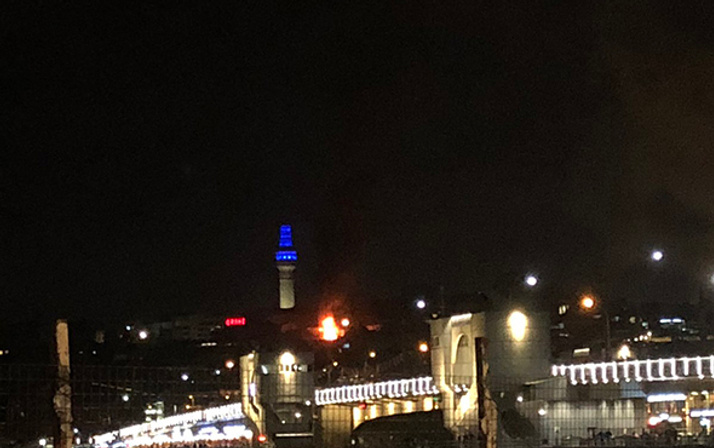 Eminönü'nde bir iş hanında yangın