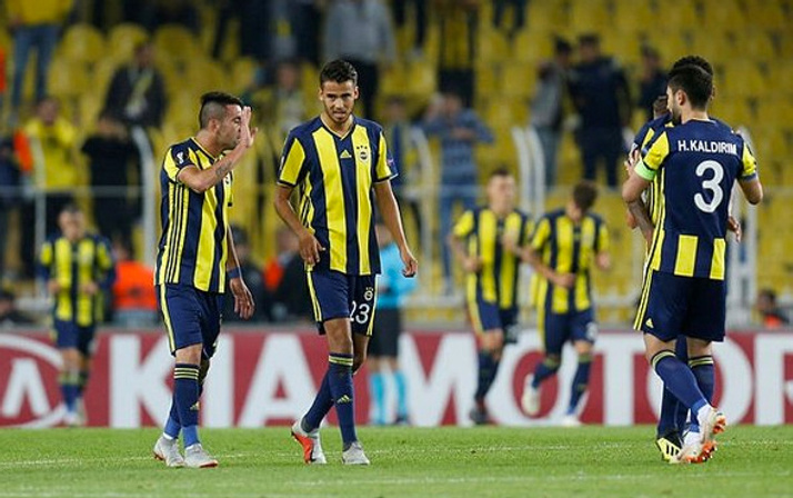 Fenerbahçe paramparça! İşte o gruplaşmalar