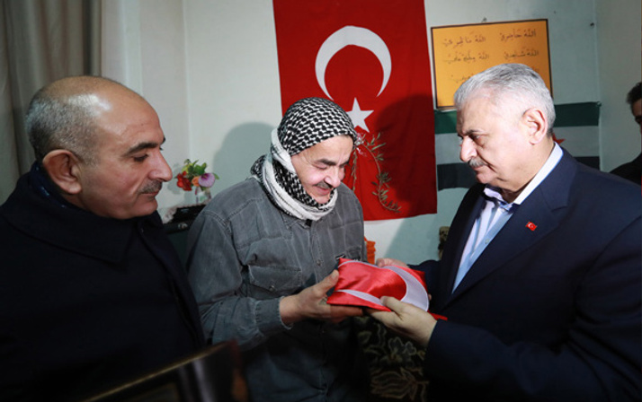 Başbakan Yıldırım'dan anlamlı ziyaret