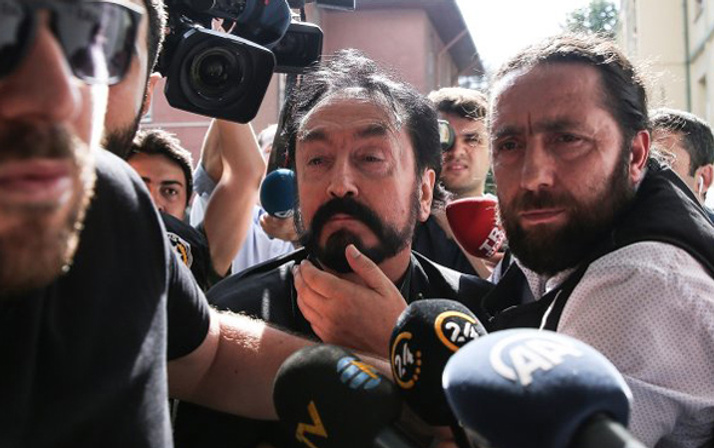 İşte Adnan Oktar'ın evinden çıkanlar herkes şoke oldu