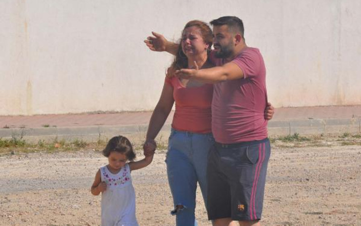 Son anda kurtuldular: Gözyaşları içinde izlediler!