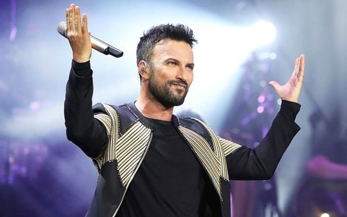 Tarkan'dan hayranlarını üzecek haber! Kızı için vazgeçti