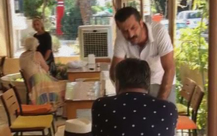 KKTC'de Barbaros Şansal'a büyük tepki! 'Burada ne işin var?'