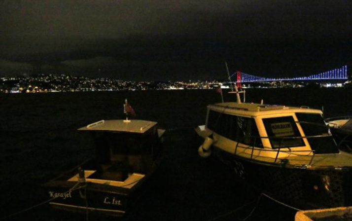 İstanbul Boğazı gemi trafiğine kapatıldı!