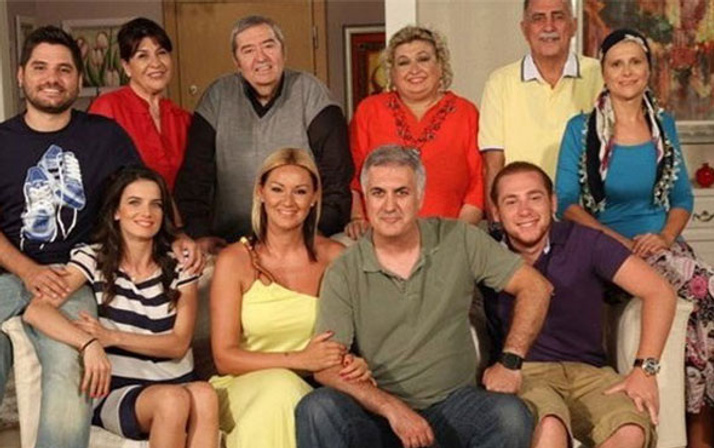 Çocuklar Duymasın'ın yıldızı Çöpçüler Kralı'nda oynamış