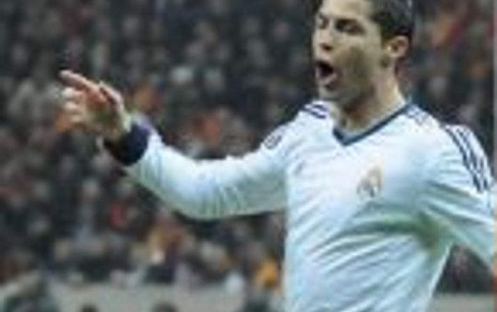 Cristiano Ronaldo'ya sevgili dayanmıyor