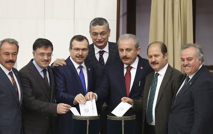 Meclis yeni başkanını böyle seçti