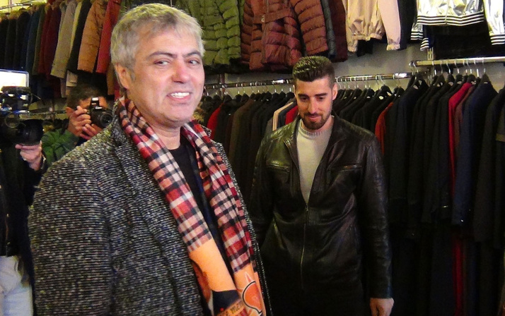 Cengiz Kurtoğlu kapı kapı dolaşıp AK Parti adayına destek istedi