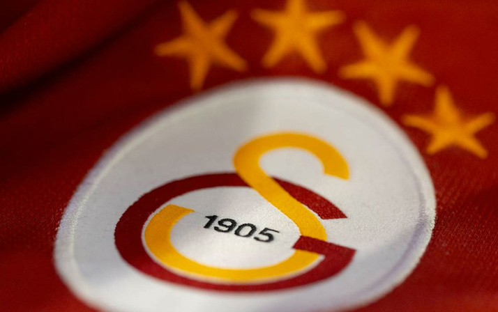 Galatasaray yeni formasını tanıttı satışa çıkardı
