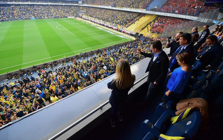 Ekrem İmamoğlu Fenerbahçe Galatasaray derbisinde
