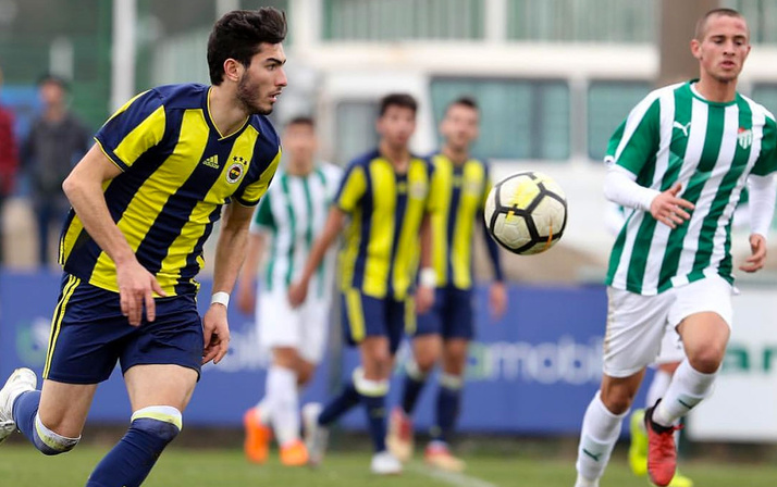 Ersun Yanal, Yusuf Mert'i kadroya alıyor