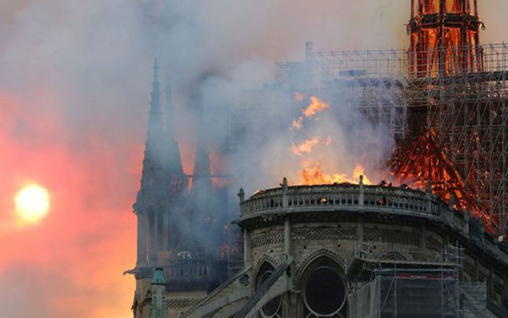 Notre Dame için uluslararası mimari yarışma