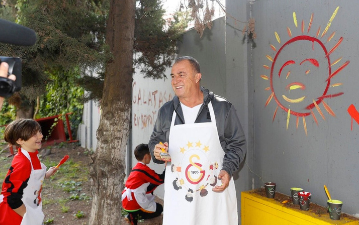 Florya’da 23 Nisan coşkusu! Terim'i hiç böyle görmediniz