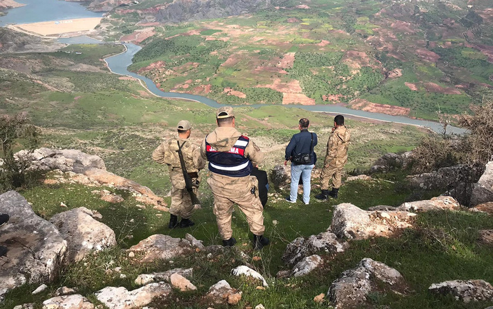 Siirt’te kayalıklardan düşen kadın hayatını kaybetti