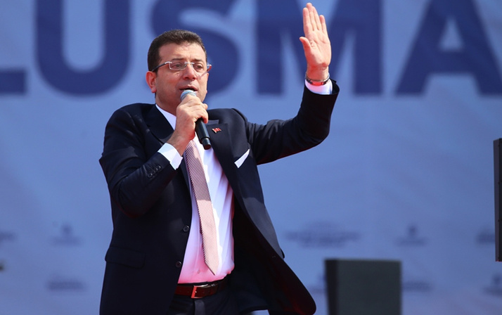 Ekrem İmamoğlu'nun kampanyasına destek veren ünlü Murat Boz iddiası