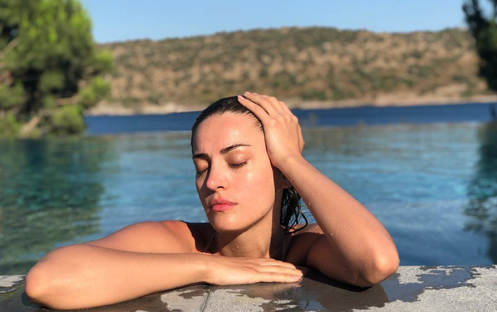 İrem Sak�ta akıma katıldı! Yatak pozu fena Haber