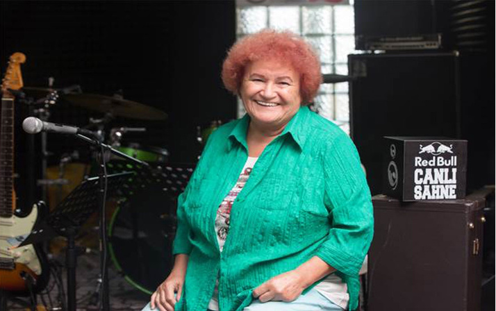 Selda Bağcan soyuldu! Hırsız tanıdık çıktı