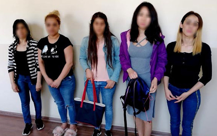 İzmir'de fuhuş operasyonu! Polis 40 gün boyunca takip edip harekete geçti