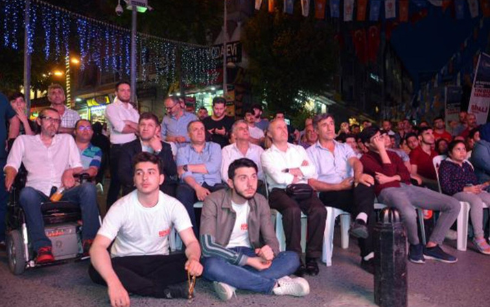 Ekrem İmamoğlu, Binali Yıldırım ortak yayın İstanbul'da böyle izlendi