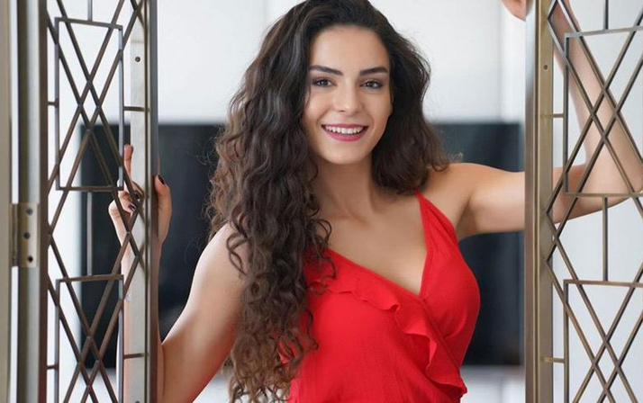 Hercai dizisinin Reyyan'ı Ebru Şahin'den samimi açıklamalar!