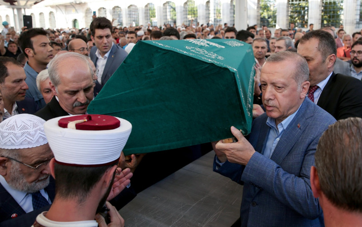 Gazeteci-yazar Mehmed Şevket Eygi son yolculuğuna uğurlandı