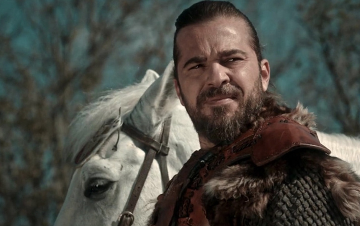 Diriliş bitti yeni dizi başlıyor! Engin Altan Düzyatan'ın yeni rolüyle ters köşe yapacak!