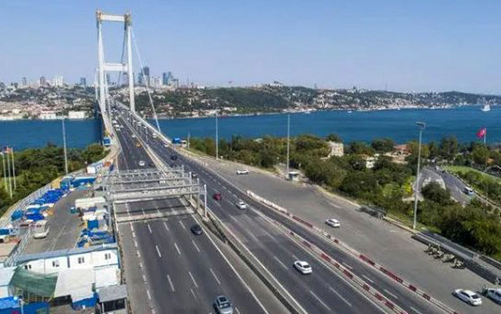 İstanbullular şehri terk etti! Trafik yoğunluğu yüzde 8'e düştü