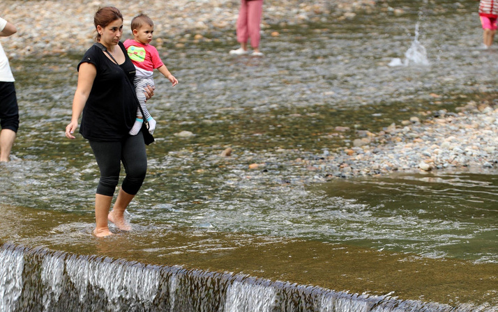 Rize Çamlıhemşin'de Fırtına Deresi'nde tehlikeli pozlar