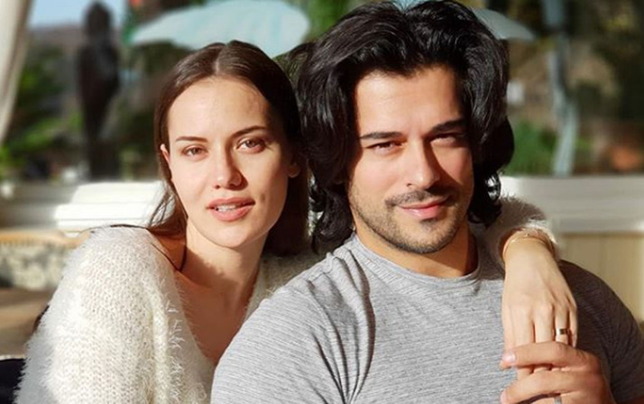 Fahriye Evcen ile Burak Özçivit’in bebekleri Karan ilk kez objektiflere takıldı