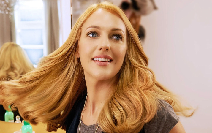 Meryem Uzerli iç çamaşırı giydiği pozunu paylaştı takipçileri aşka geldi