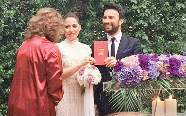 Tarkan'ın yeni düğün fotoğrafları çıktı! Kayınvalidesi de var