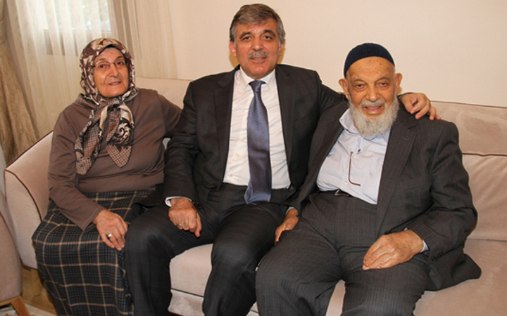 Abdullah Gül'ün acı günü! Babasının cenazesi için özel isteği