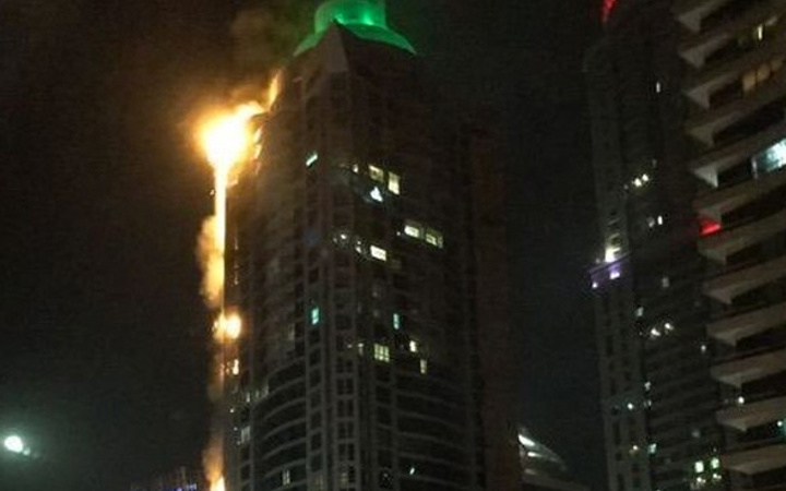 Dubai gökdelen yanıyor olay yerinden ilk görüntüler