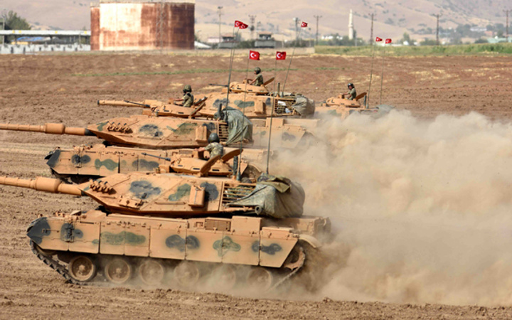 Sınırda neler oluyor Türk askerinden düşmana gözdağı