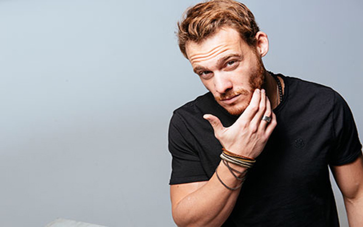 Kerem Bursin'e 'En İyi Aktör' ödülü!