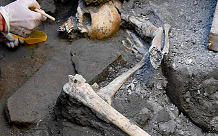 Pompeii kentinde yeni iskeletler bulundu!