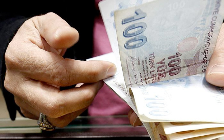 Asgari ücret net 2 bin 20 lira oldu brüt 2 bin 558 lira olarak açıklandı