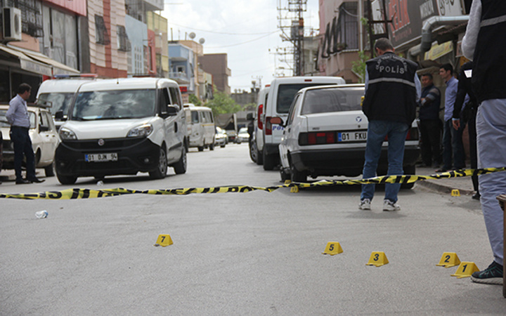 İki grup arasında silahlı kavga: Ölü ve yaralılar var!