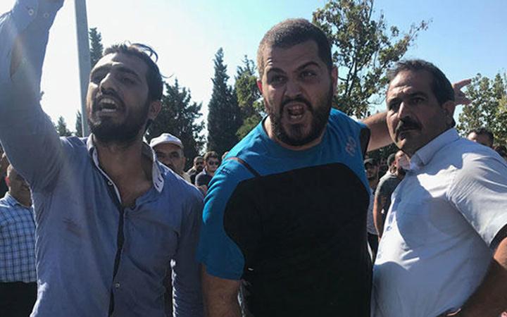 Tuzla karıştı: Polis biber gazıyla müdahale etti!