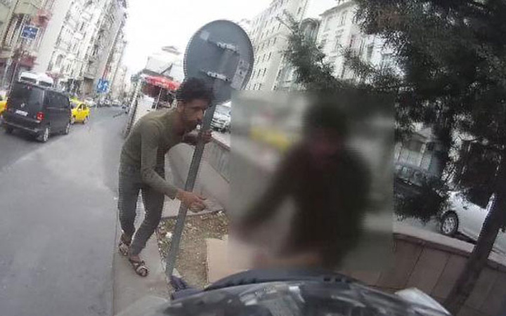 İstanbul'da inanılmaz görüntü! Çek çek belki izleyen olur...