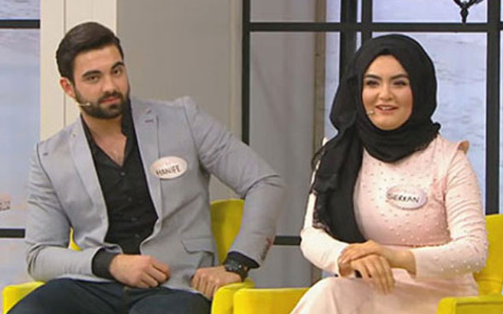 Gelin adayı Hanife'ye büyük şok! Bu fotoğrafları görmesin...