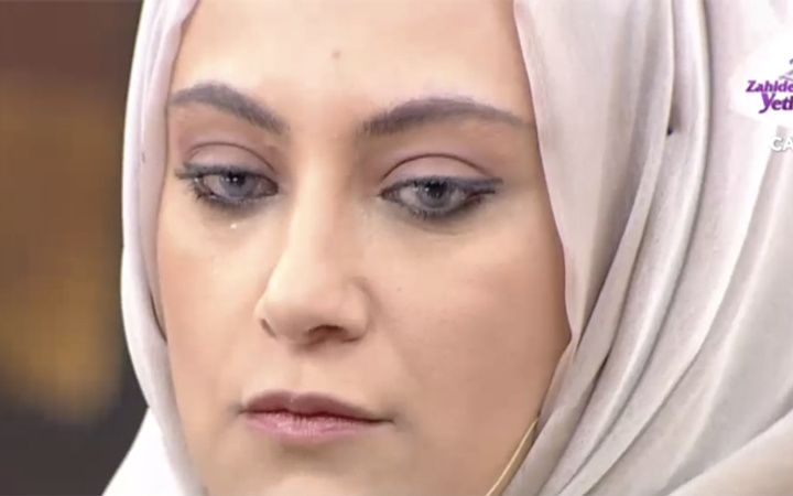 Eşi gerdek gecesi dövdü çocukların önünde cinsel ilişki detayı şok etti